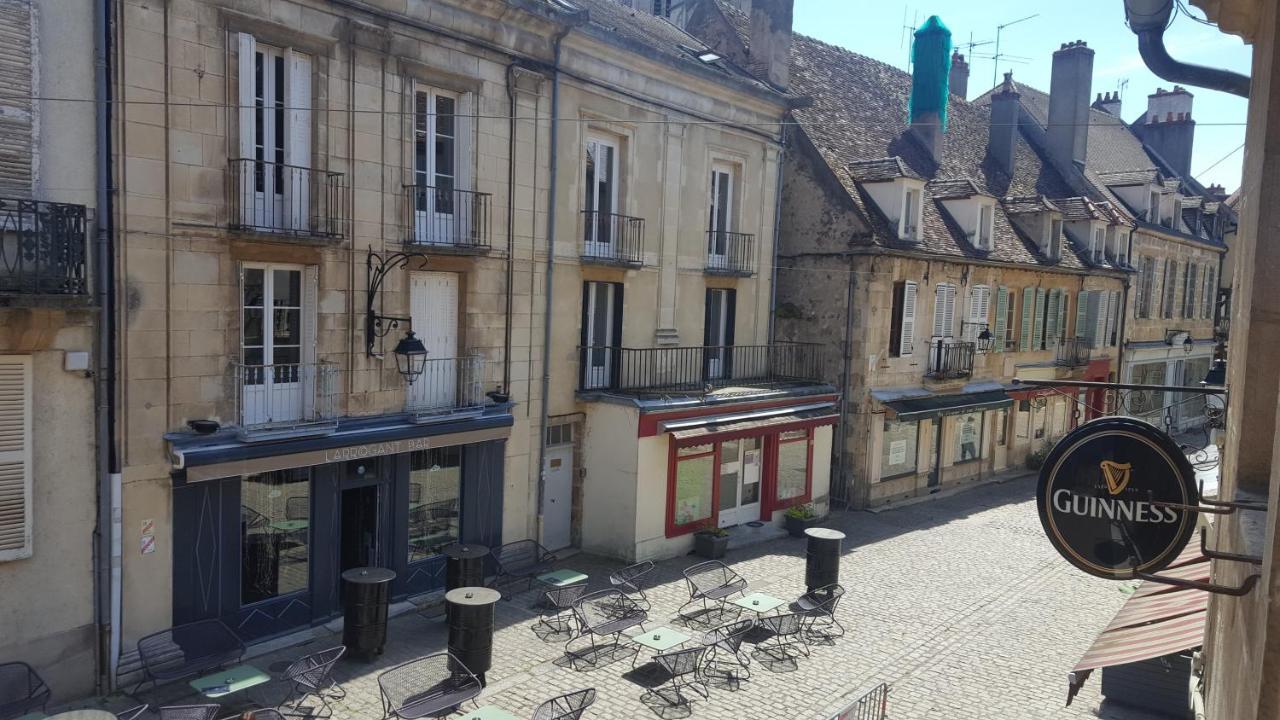 Appartements Chez Delphine Et Guillaume Au Coeur De Semur En Auxois ภายนอก รูปภาพ