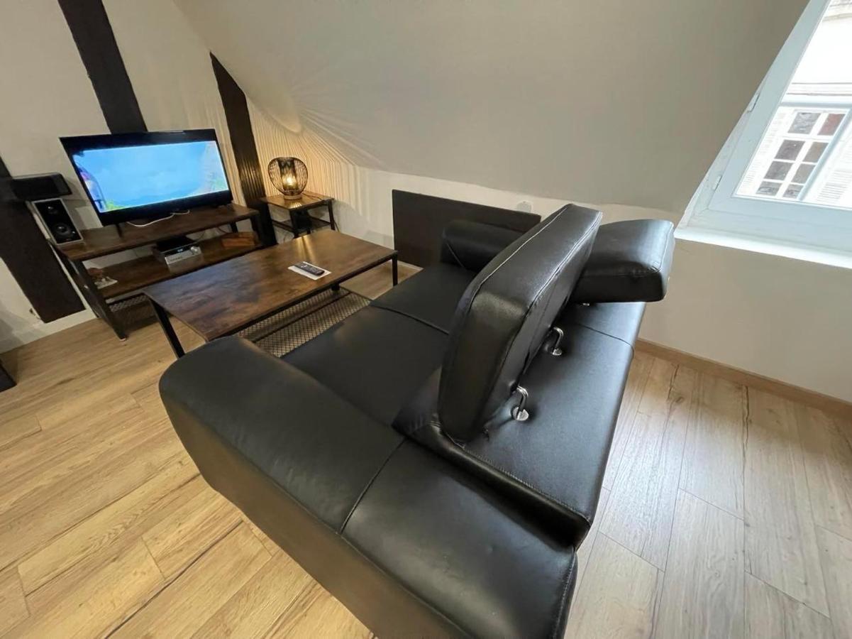 Appartements Chez Delphine Et Guillaume Au Coeur De Semur En Auxois ภายนอก รูปภาพ
