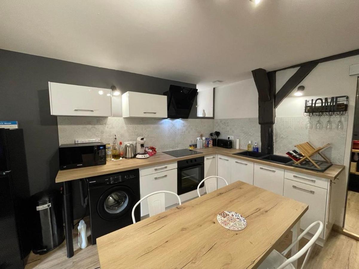 Appartements Chez Delphine Et Guillaume Au Coeur De Semur En Auxois ภายนอก รูปภาพ