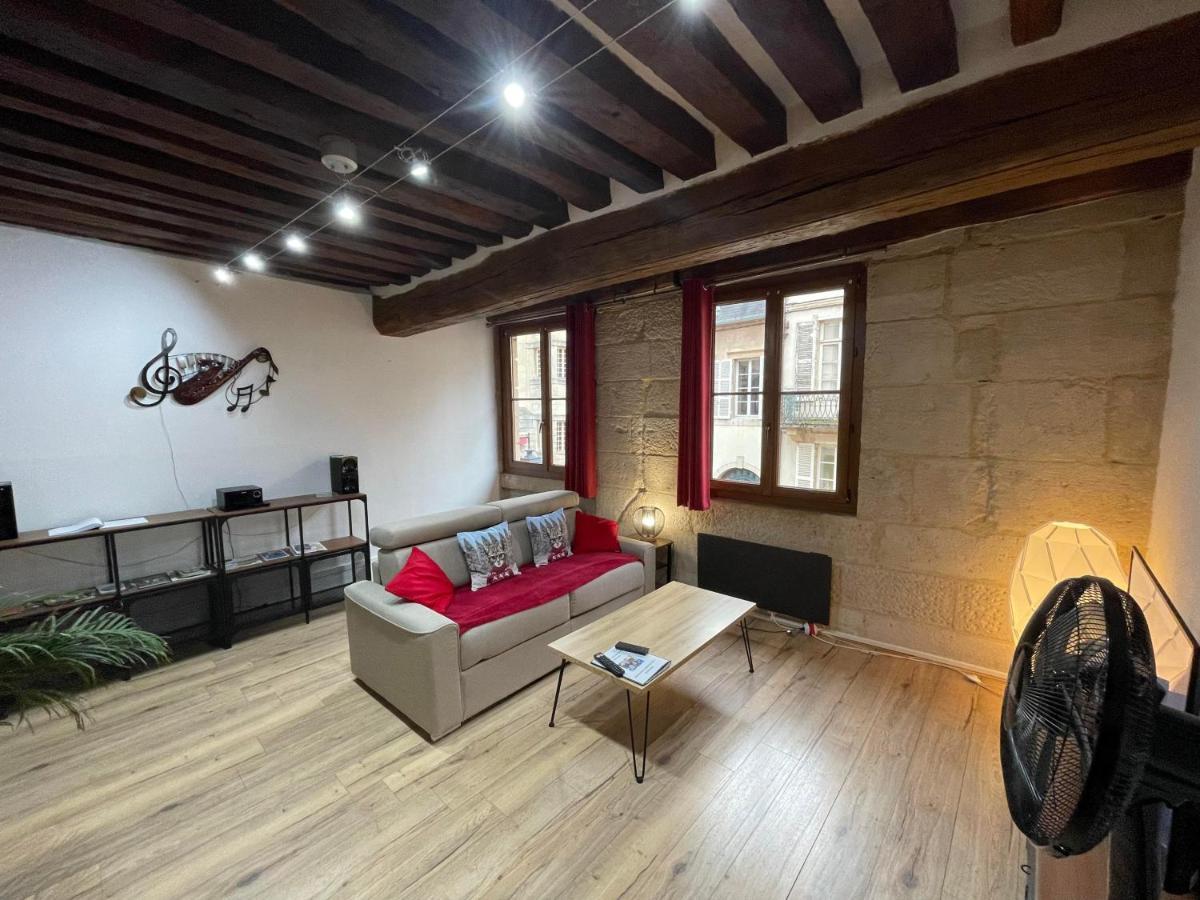 Appartements Chez Delphine Et Guillaume Au Coeur De Semur En Auxois ภายนอก รูปภาพ